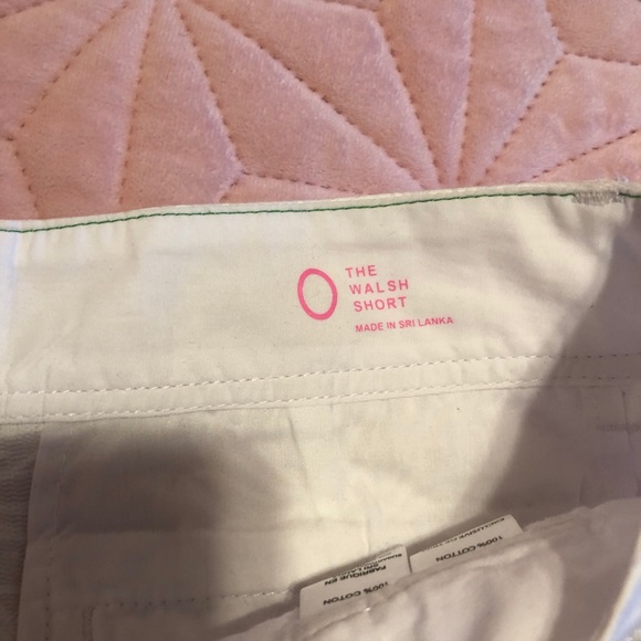 Lily Pulitzer white patterned Walsh shorts - Picture 3 of 3